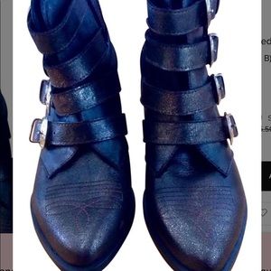 NEW!!! Steve Madden Leather Boots